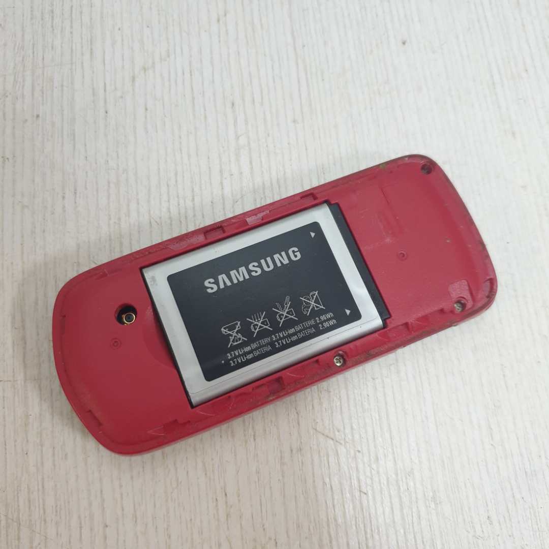 Мобильный телефон Samsung GT-E1080i, с зарядкой, в рабочем состоянии. Картинка 8